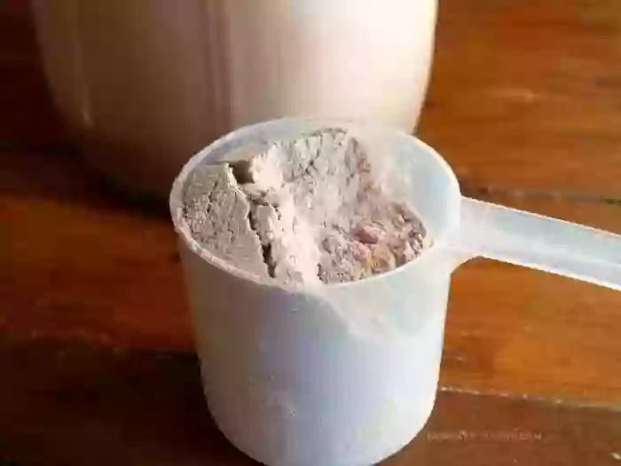 One scoop of Isopure protein drink.