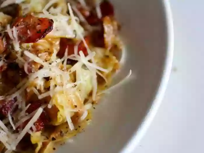 This low carb cabbage carbonara is quick and easy - it's sure to be a favorite. Lowcarb-ology.com
