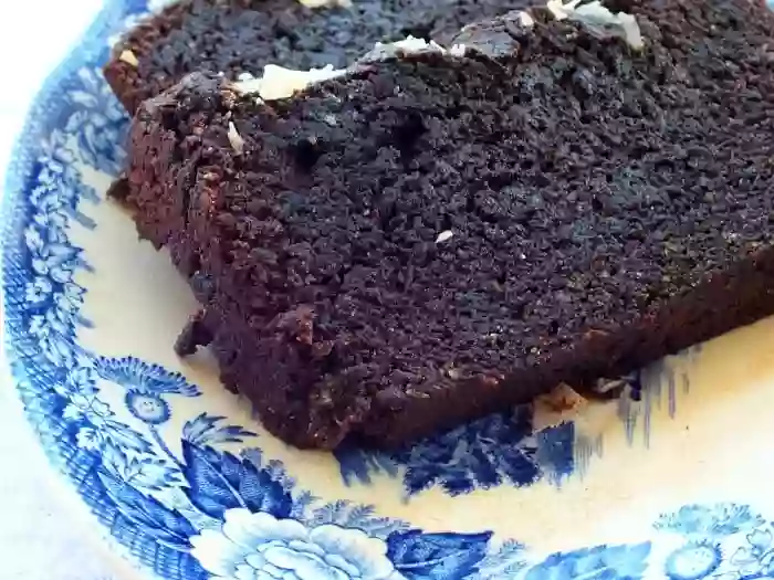 Low-carb chocolate pound cake is easy to make.
