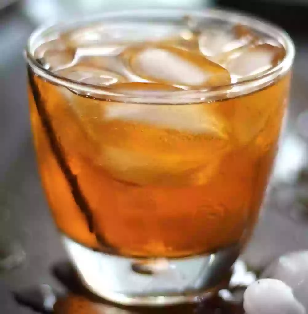 Vanilla old fashioned cocktail is low carb and low calorie. From Lowcarb-ology.com