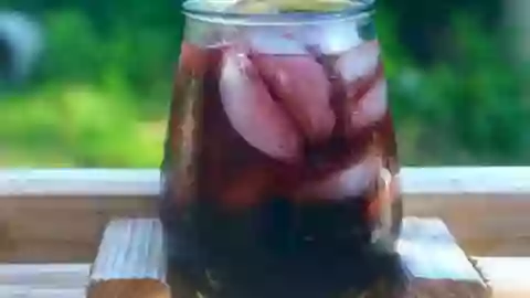 0 carb grape Nehi cocktail recipe is full of grape flavor. Perfect for summer parties. From Lowcarb-ology.com