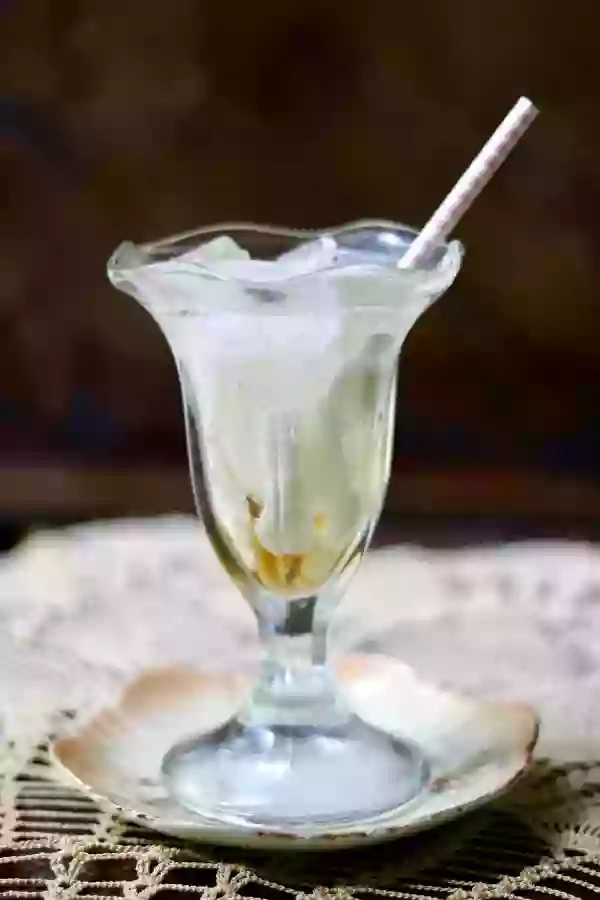Quick and easy low carb Italian cream soda recipe tastes like a cheat but only has 1 net carb. From Lowcarb-ology.com