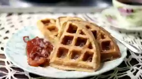 Yummy low carb waffles recipe is made with almond flour. Gluten free and just 4 net carbs. from Lowcarb-ology.com