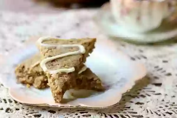These autumn spice scones have just 3 net carbs each! They are so good! From RestlessChipotle.com