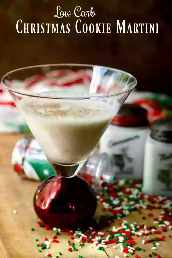 Enjoy the holidays with this creamy Christmas Cookie Keto Martini recipe. Just one net carb/serving. Low carb Christmas Cocktails !
