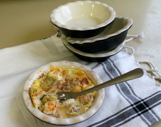 low-carb quiche with ham , smoked gouda and artichokes is easy and super fast - lowcarb-ology.com