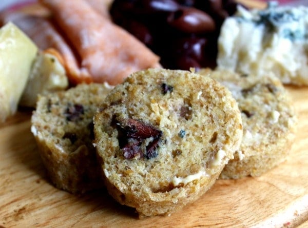 low carb kalamata olive bread is perfect with a Mediterranean inspired meal. From Lowcarb-ology.com
