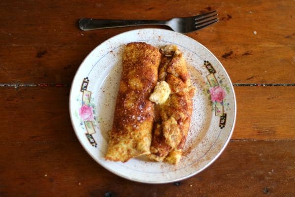 Egg Fast Friendly breakfast - these cinnamon crepes are a creamy and indulgent low carb way to start the day. From lowcarb-ology.com