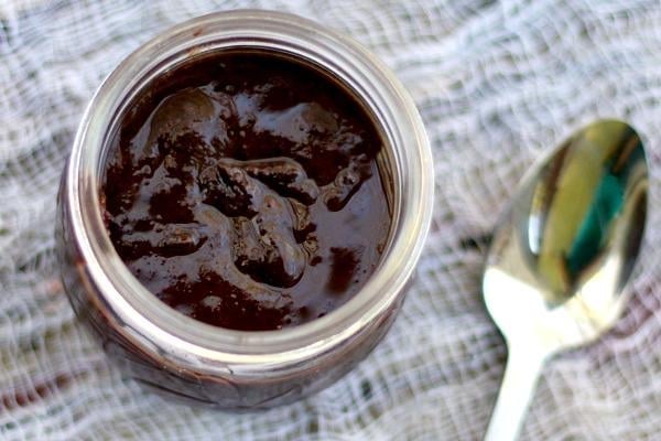 Low carb chocolate spread is made with pecans and a kick of chipotle. From Lowcarb-ology.com