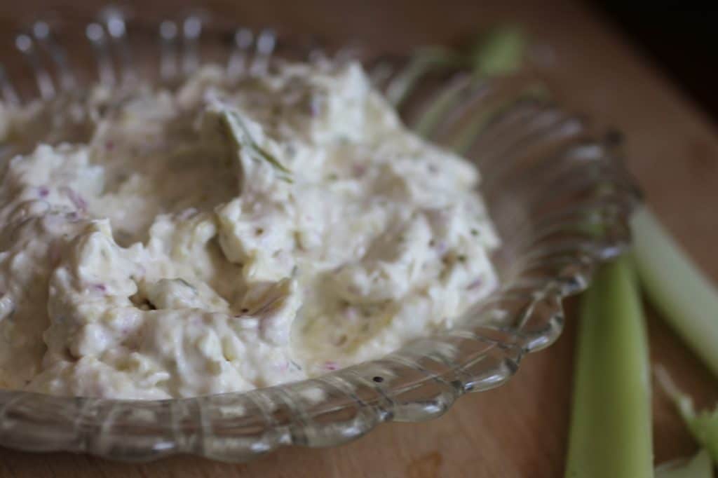 this low carb dill pickle dip is perfect for game day... and absolutely addictive. From lowcarb-ology.com