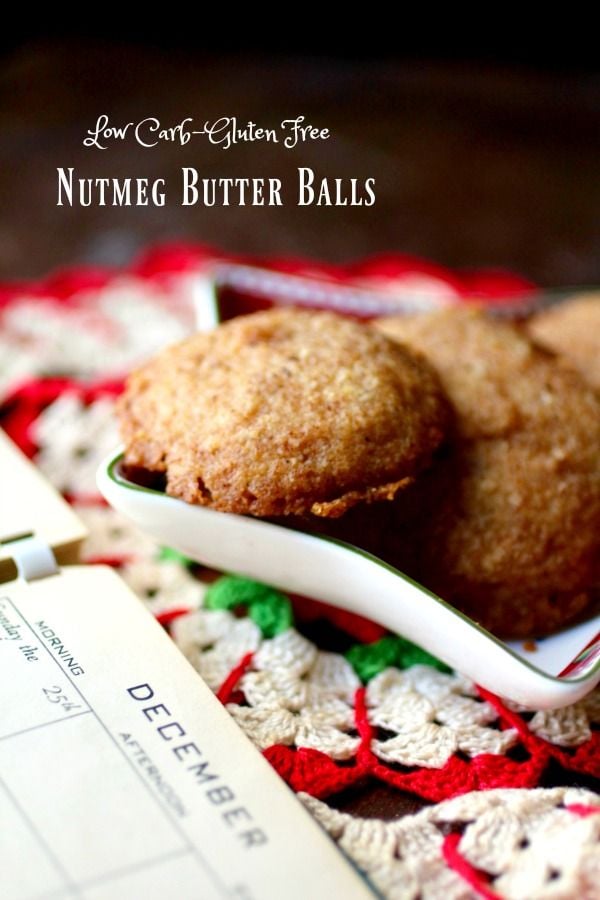 Easy low carb Christmas cookies! These nutmeg butter balls have just 0.8 net carbs each and they are full of holiday flavor! One of my favorite low carb Christmas cookie recipes! From Lowcarb-ology.com